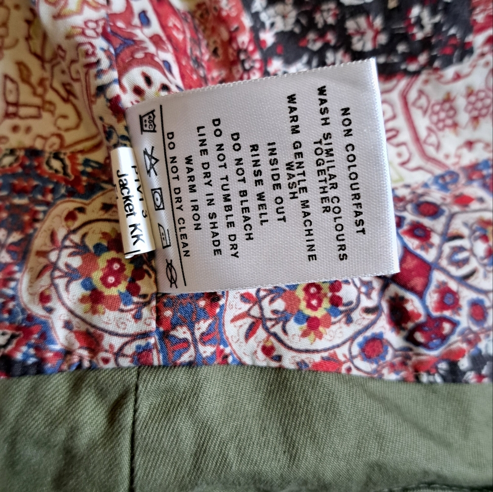 R. M. WILLIAMS Vest - Picture 7 of 7